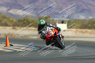 media/Jan-09-2022-SoCal Trackdays (Sun) [[2b1fec8404]]/Turn 14 (10am)/